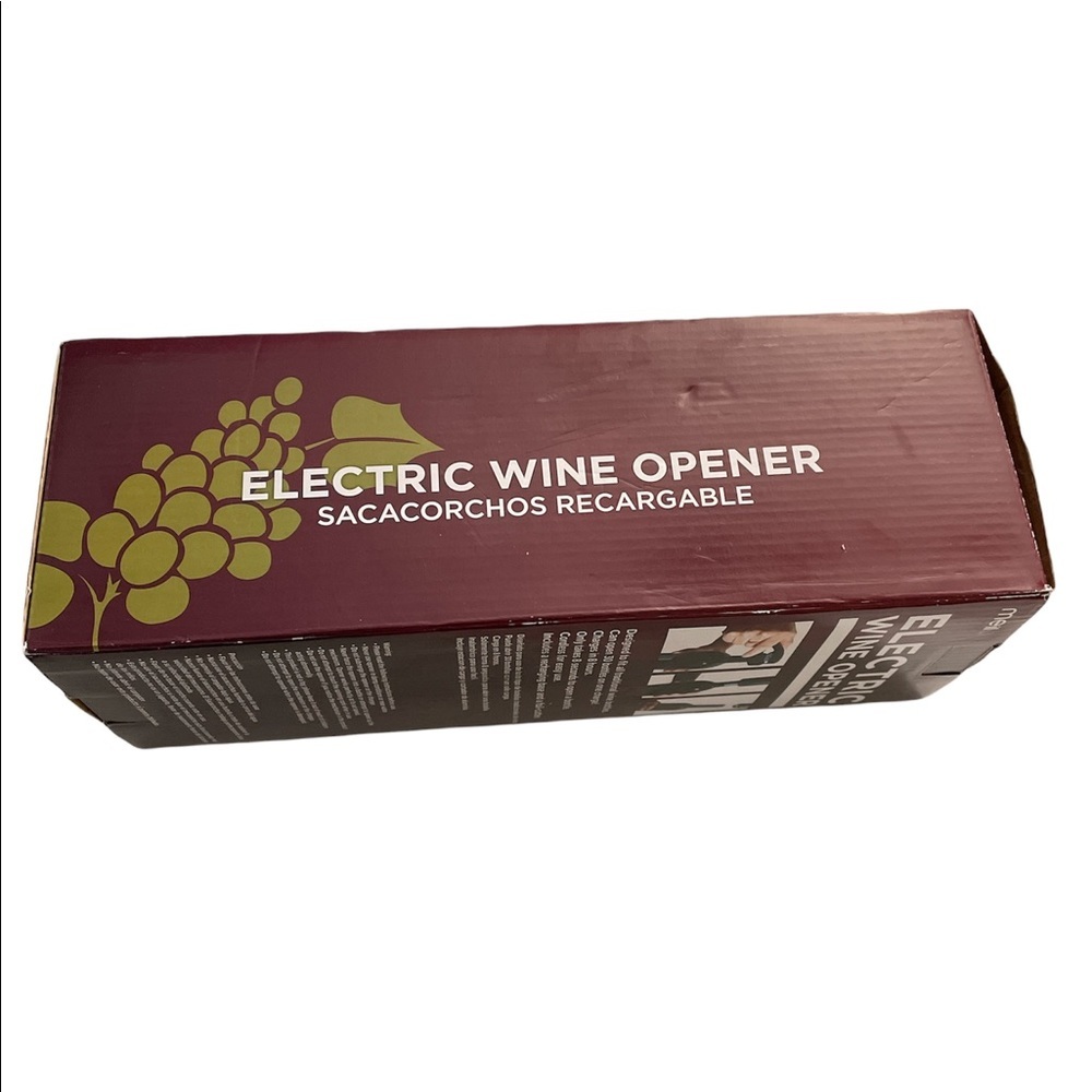 Meilo Creation 3.6 Volt Rechargeable Wine Opener with Charging Base